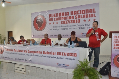 Plen?ria2017 - Delegados participam de pain?is de forma??o no 1? dia de programa??o